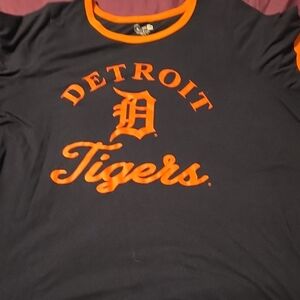 Detroit Tigers Shirt - Navy and Orange